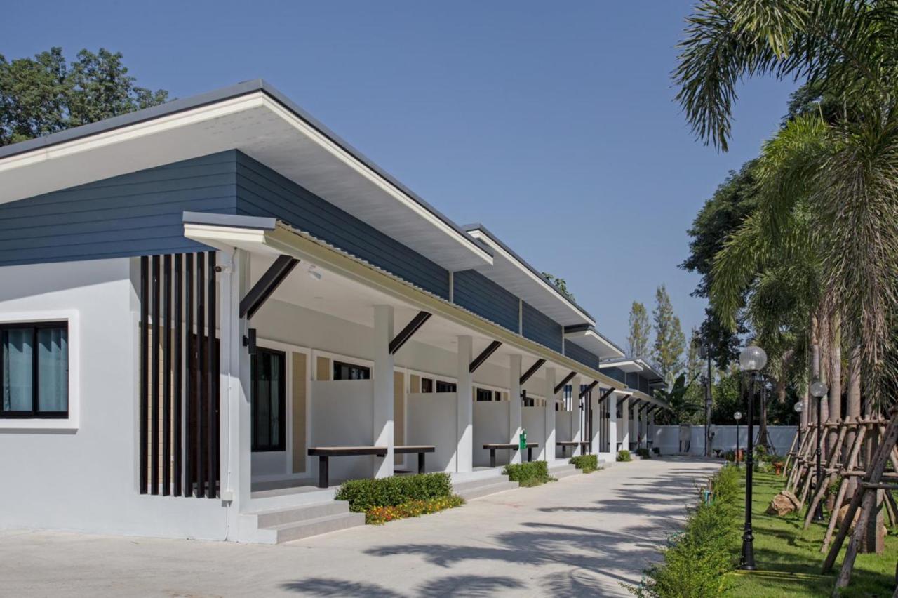 Srida Resort Lanna And Cafe Чиангмай Екстериор снимка